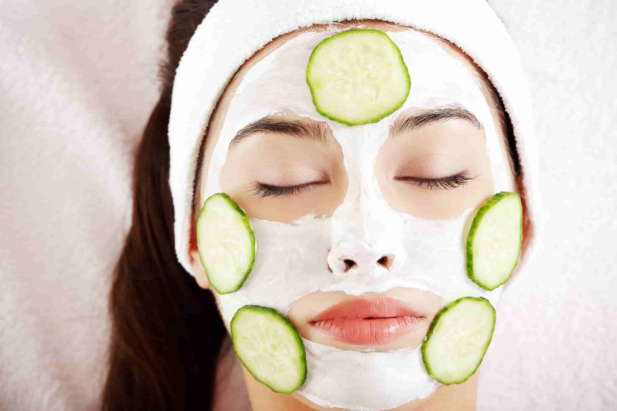 Кефирные маски для кожи лица: приготовление и применение в домашних условиях