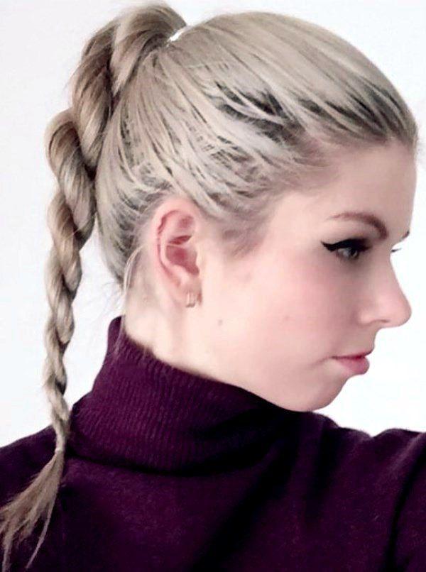 прическа на средние волосы без челки