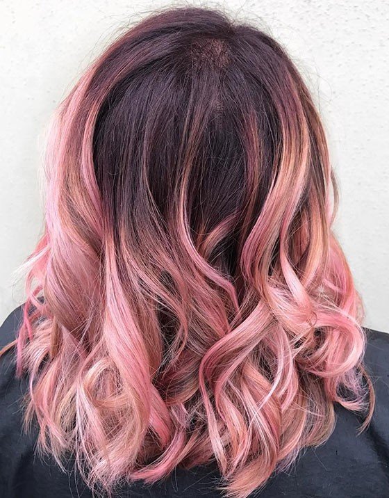 омбре на средние волосы розовое