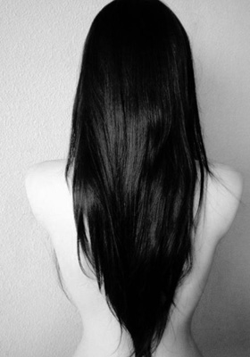 Стрижка каскад на длинные волосы с челкой: фото
