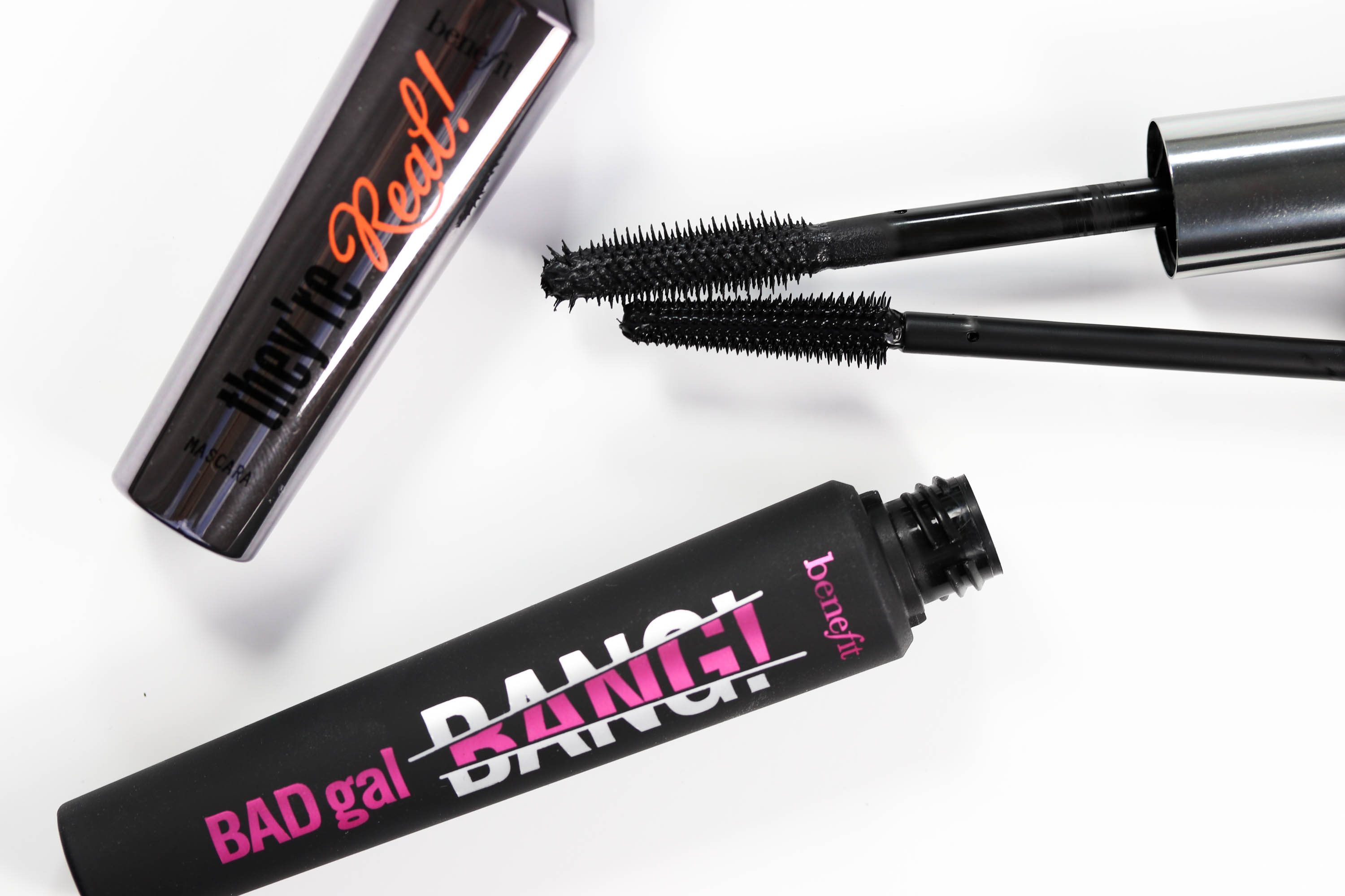 Топ тушей для ресниц 2023. Тушь Бенефит BADGAL. Тушь Bad gal Bang. Тушь для ресниц benefit Bad gal Bang. Тушь для ресниц benefit Bad gal Bang чёрная (Slim Brush).