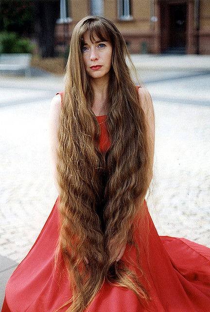 Девушки с длинными волосами (57 фото)